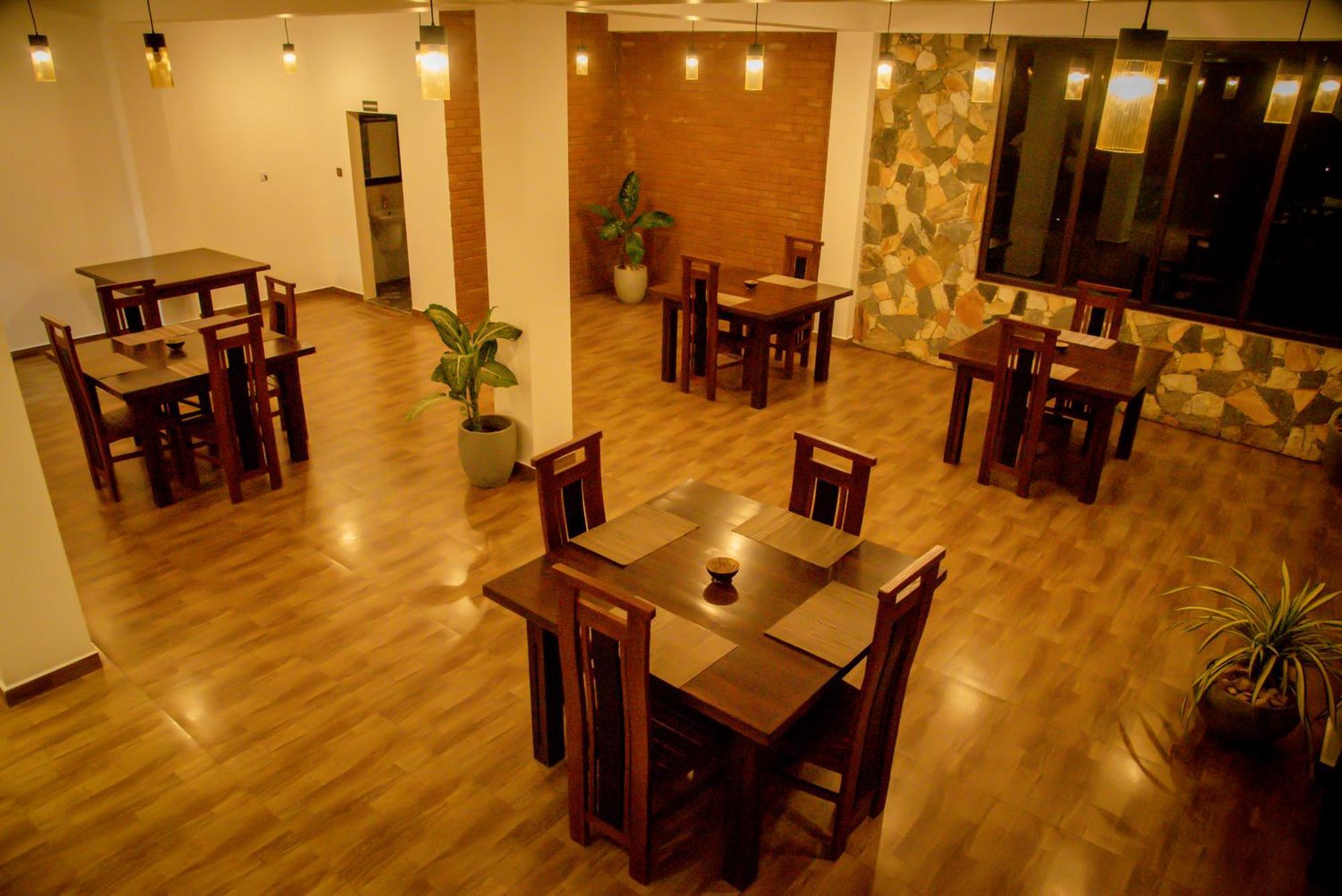Ever Breeze Ella Hotel 外观 照片